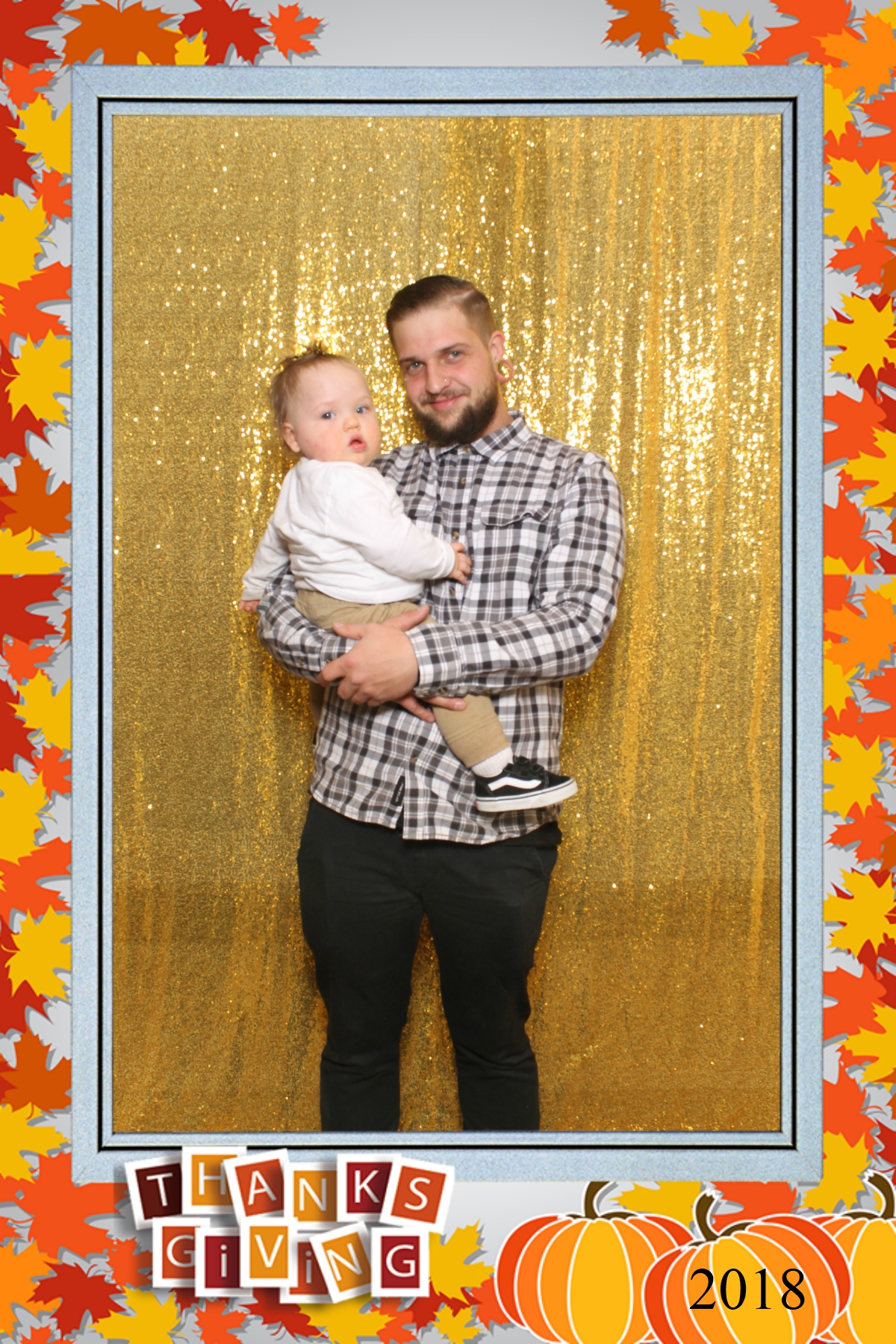 Thanksgiving 2018 | View more photos from the event at gallery.niknoxphotobox.com/u/NiKnox-Photo-Box/Thanksgiving-2018